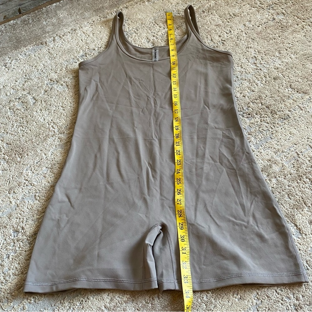 TNA Action Aritzia Workout Onesie Bodysuit Jumpsuit Singlet Romper: X Large - Picture 5 of 9